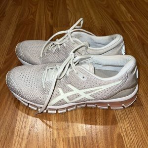 Womens ASICS tennis shoe